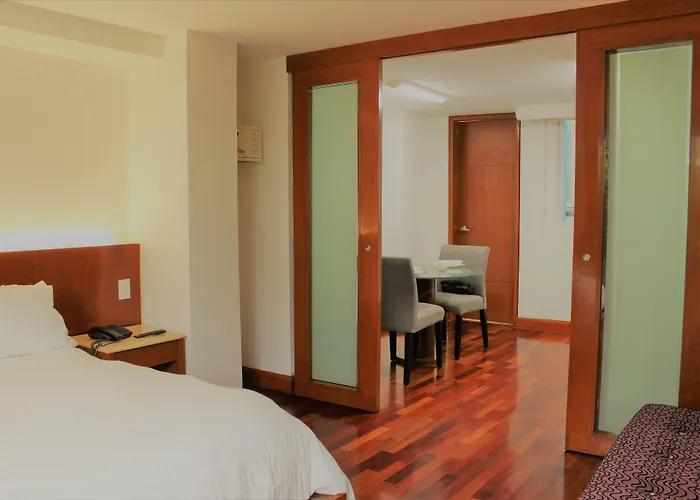 Condesa 4*