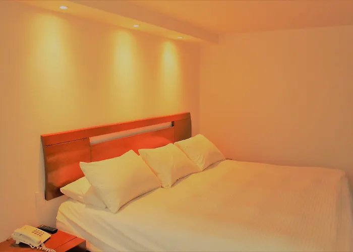 Condesa Aparthotel
