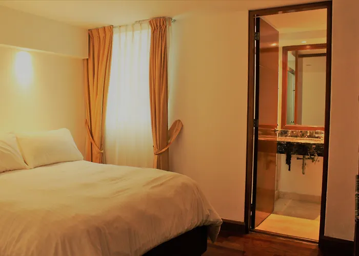 Condesa Aparthotel 4*